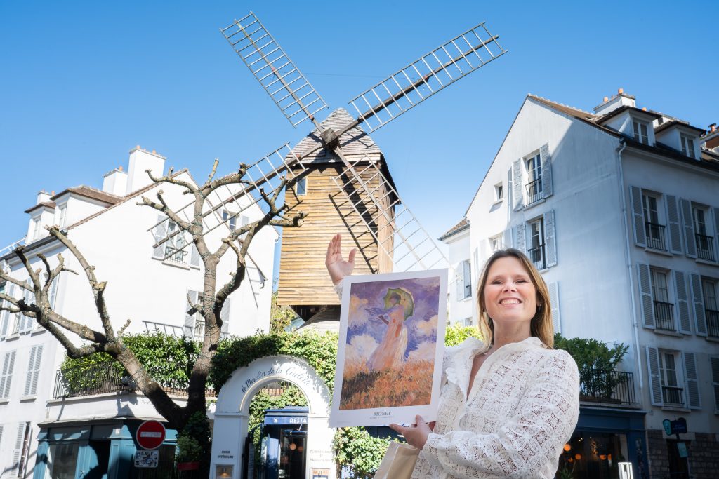 Marie with a Monet painting in Montmartre, Monet a Famous French Artists