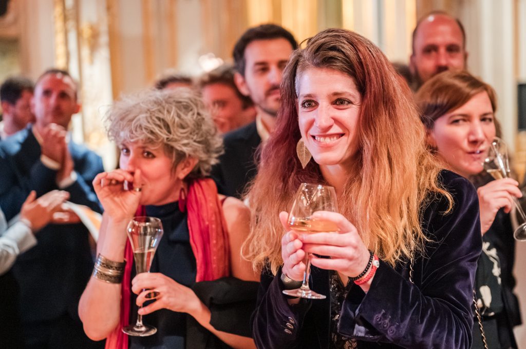 Guides Charlotte & Diona in the Grand Salon.