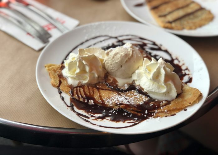 Crepe with chocolate in paris, my private paris