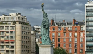 The replica of the Statue of Liberty on l'île aux Cygnes, Paris.